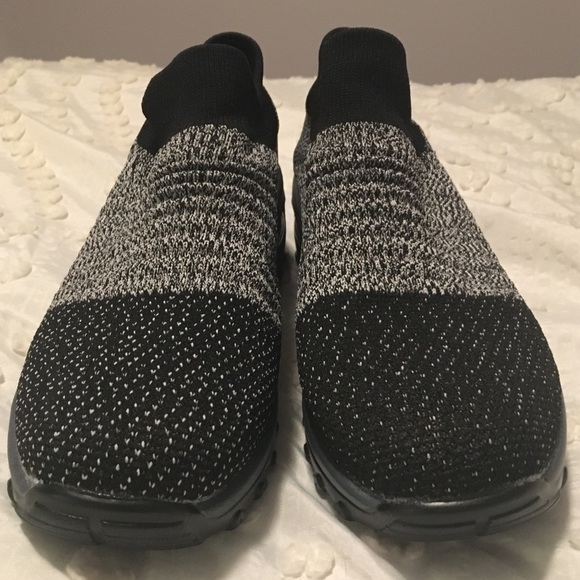 Black and Grey Shoes - Picture 2 of 6